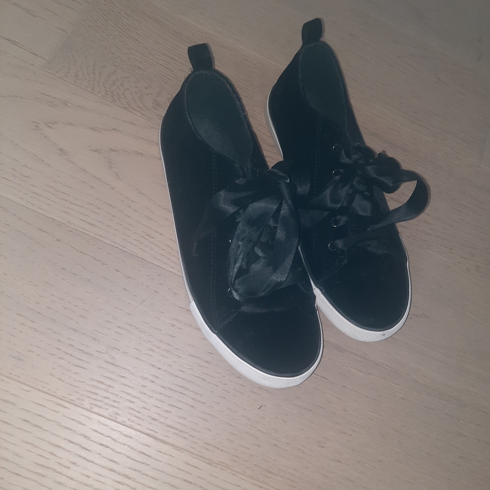 Black Velvet Womens Shoes